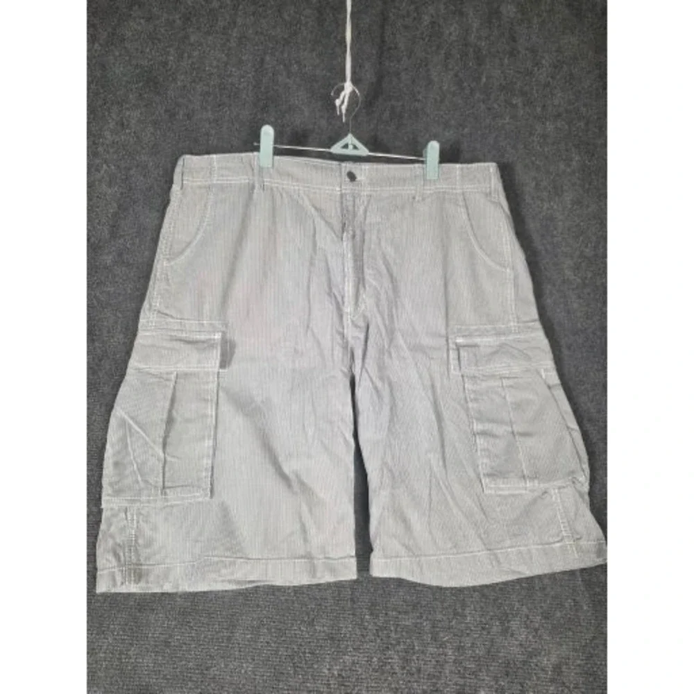 Levis Mens Pinstripe Cargo Shorts Blue White Hickory Stripe Size 40‎ 6-Pocket
